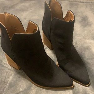 Madden Girl black ankle boots